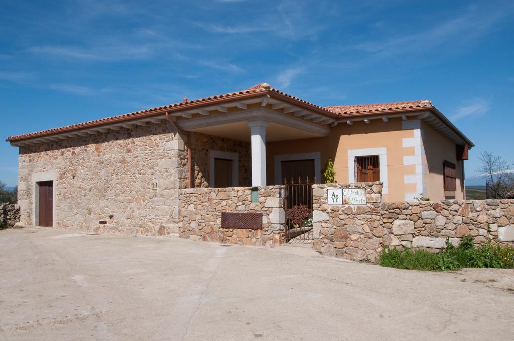 Apartamentos El Jardin Del Poeta Guijo de Granadilla Exterior photo